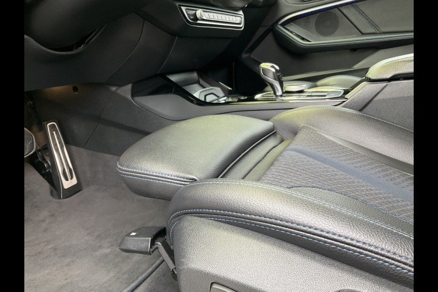 BMW 2 Serie Gran Coupé 218i M Sport Edition Pano.dak HUD Stoelverw. Carplay Alpinweiß DAB LED