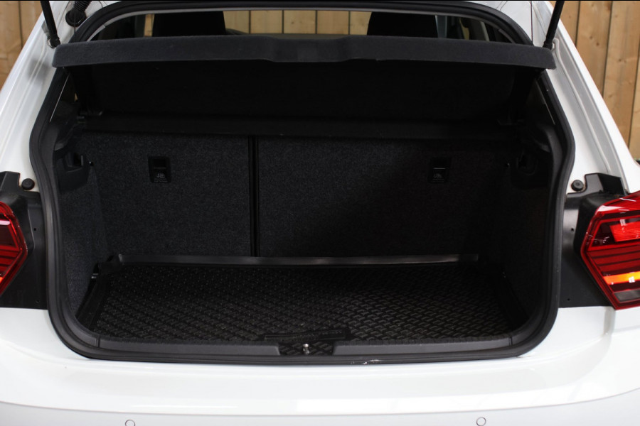 Volkswagen Polo 1.0 TSI Comfortline *ACC*DSG*Stoelverwarming*Trekhaak*