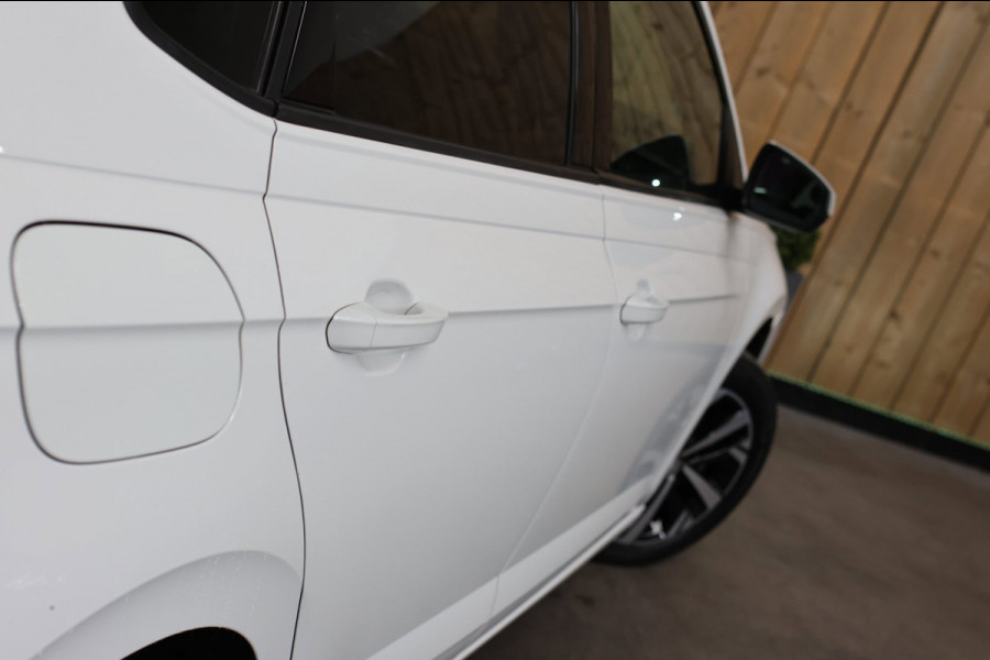 Volkswagen Polo 1.0 TSI Comfortline *ACC*DSG*Stoelverwarming*Trekhaak*