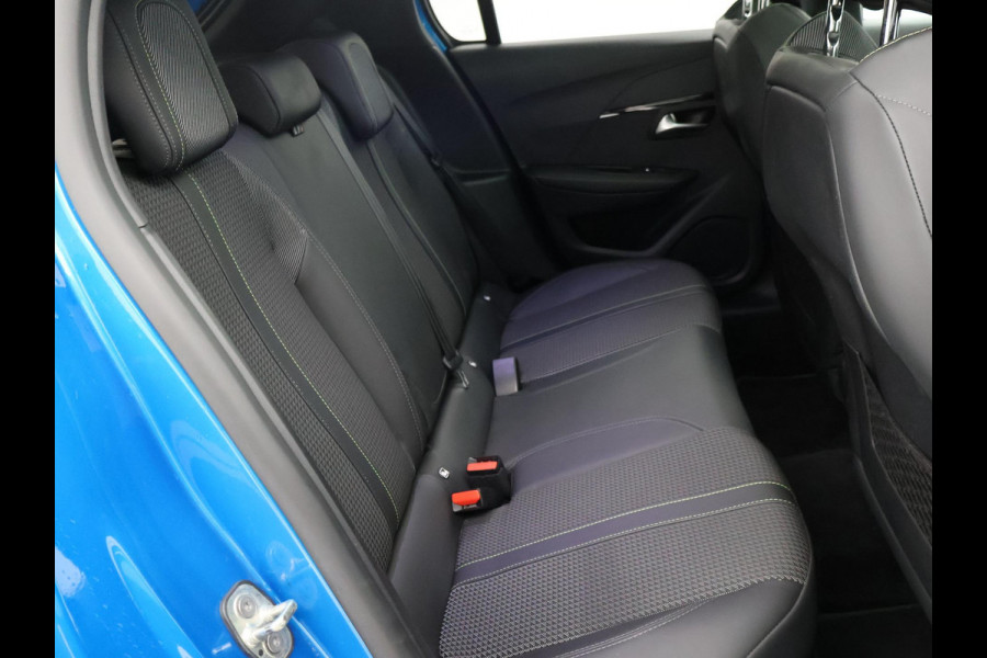Peugeot 208 1.2 PT 130 PK AUT. GT-LINE + PANORAMA | SFEERVERL. | 3D COCKPIT | STOELVERW. | APPLE CARPLAY | CAMERA