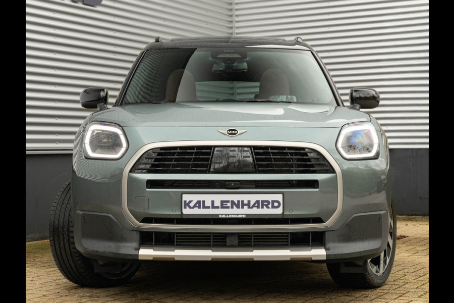 MINI Countryman 1.5 C Favoured - XL Pakket - Pano - Trekhaak - Memoryzetel