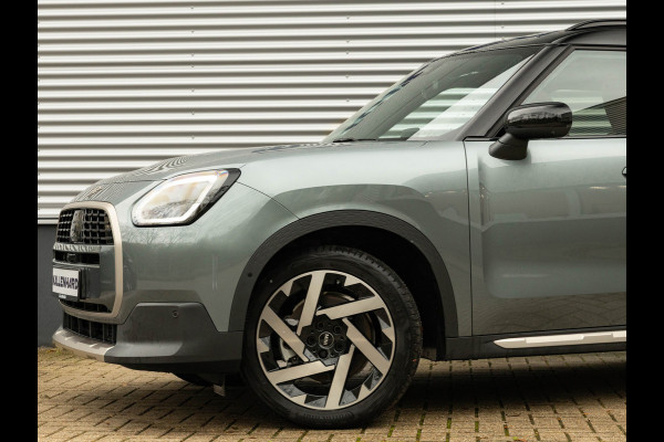 MINI Countryman 1.5 C Favoured - XL Pakket - Pano - Trekhaak - Memoryzetel