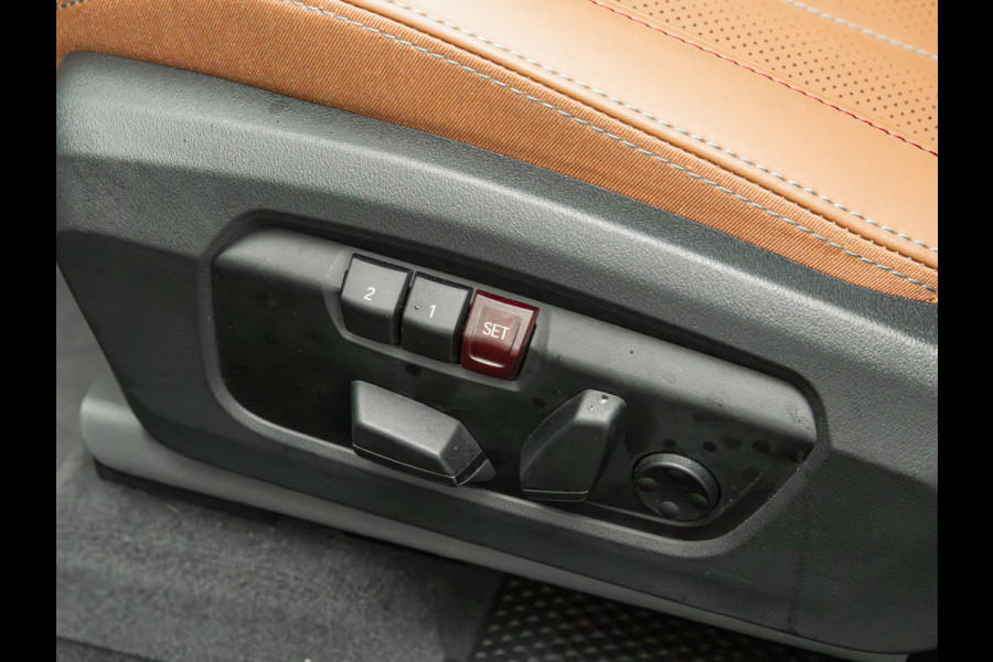 MINI Countryman 1.5 C Favoured - XL Pakket - Pano - Trekhaak - Memoryzetel