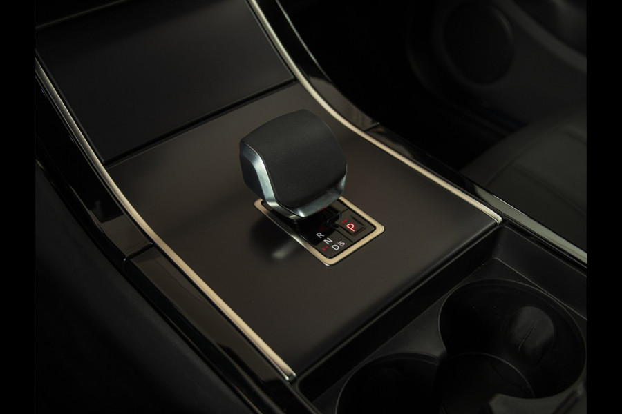 Land Rover Range Rover Evoque 1.5 P270e PHEV AWD Dynamic SE 20" | PANO | BLACKPACK | MERIDIAN