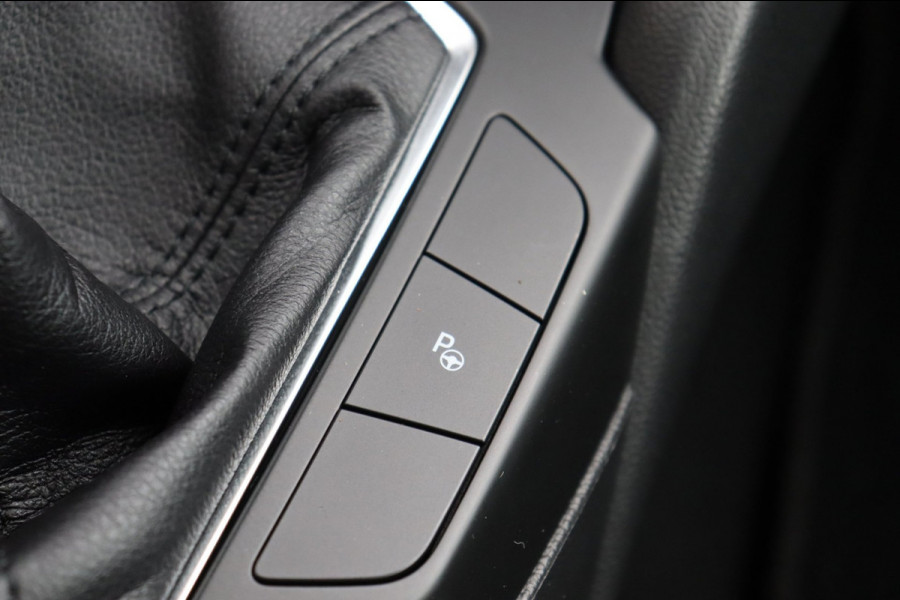 Ford Focus 1.0 EB Hybrid Titanium Style org.NL stoel+raamverw. camera