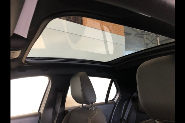 Opel Corsa 1.2 Turbo Elegance - Navi - Climate - Panodak - Parkeerhulp - Cruise