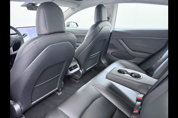 Tesla Model 3 SR+ 325PK LFP-Accu SOH 95% AutoPilot Leer Pano-Dak Adaptive Cruise Camera's Elektr.-Stuur+Stoelen+Spiegels+Geheugen+Easy-Entry+V Ecc Navi Led DAB Voorverwarmen interieur via App Keyless One-Pedal-Drive 1e Eigenaar Origineel Nederlandse Auto Fabrieksgarantie op Accu en motor tot 8-12-2028
