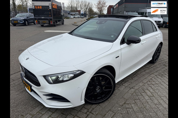Mercedes-Benz A-Klasse 250 e HYBRID 2021 262PK AMG Limited VOL-LUXE PANO