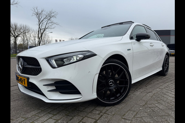 Mercedes-Benz A-Klasse 250 e HYBRID 2021 262PK AMG Limited VOL-LUXE PANO