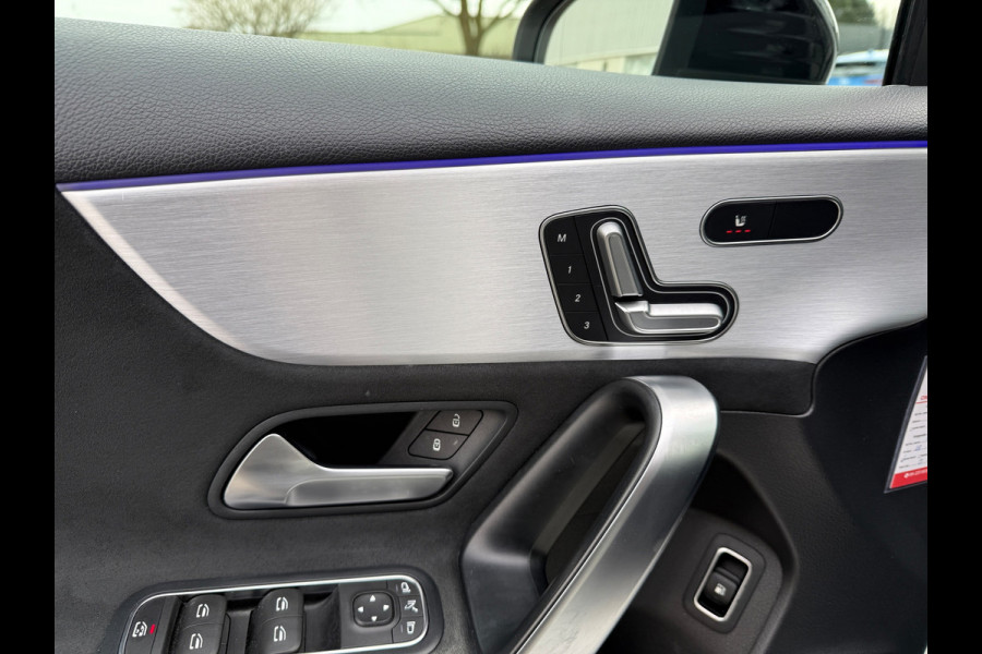 Mercedes-Benz A-Klasse 250 e HYBRID 2021 262PK AMG Limited VOL-LUXE PANO