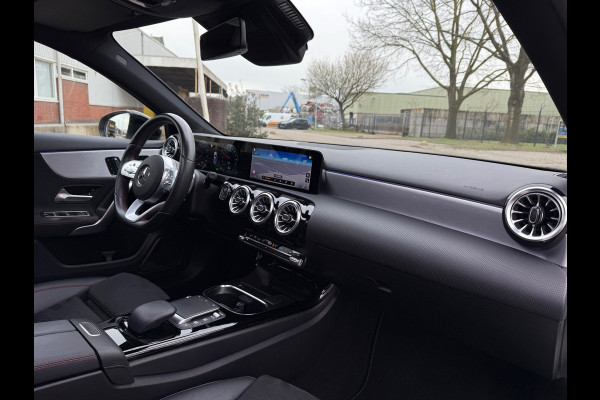 Mercedes-Benz A-Klasse 250 e HYBRID 2021 262PK AMG Limited VOL-LUXE PANO