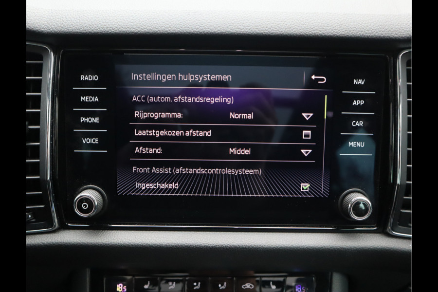 Škoda Kodiaq 1.5 TSI Business Edition Navi / Pano / DSG / Trekhaak /