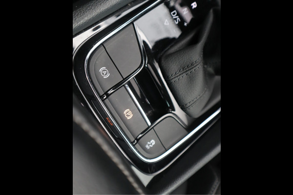 Škoda Kodiaq 1.5 TSI Business Edition Navi / Pano / DSG / Trekhaak /