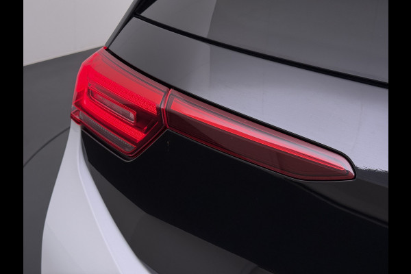 Volkswagen ID.3 First Plus 62kWh Soh92% Trekhaak Camera Navi-Pro Ecc Adap.Cruise Stuur+Stoelverwarming Apple Carplay Android Auto Pdc Bluetooth Keyless Advanced Matrix Led Rijstrooksensor IQ Drive 1e Eigenaar Origineel Nederlandse Auto