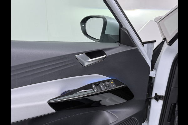 Volkswagen ID.3 First Plus 62kWh Soh92% Trekhaak Camera Navi-Pro Ecc Adap.Cruise Stuur+Stoelverwarming Apple Carplay Android Auto Pdc Bluetooth Keyless Advanced Matrix Led Rijstrooksensor IQ Drive 1e Eigenaar Origineel Nederlandse Auto