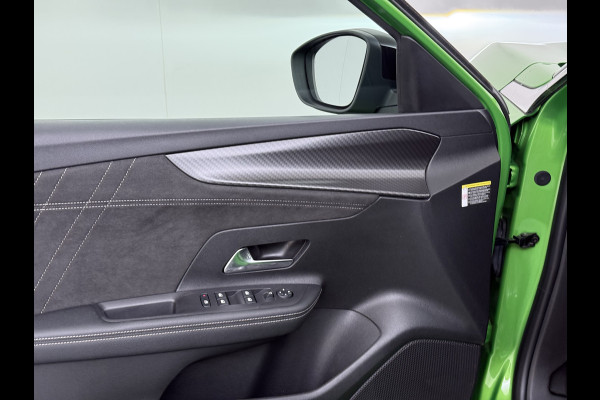 Opel Mokka-e Ultimate 50kWh 3-Fase Warmtepomp Adap.Cruise Stuur+Stoelverwarming Navi 360°Camera Ecc Apple Carplay Android Auto Pdc 11kw Laden SOH 88% Matrix Led Keyless Lmv DAB Lane Assist Privacy Glas Dealeronderhouden Origineel Nederlandse Auto Super Compleet!