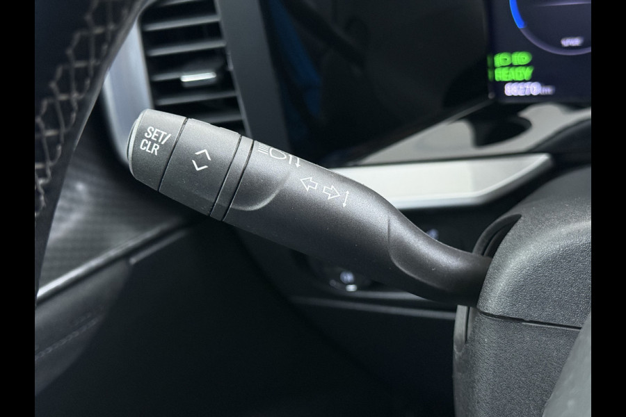 Opel Mokka-e Ultimate 50kWh 3-Fase Warmtepomp Adap.Cruise Stuur+Stoelverwarming Navi 360°Camera Ecc Apple Carplay Android Auto Pdc 11kw Laden SOH 88% Matrix Led Keyless Lmv DAB Lane Assist Privacy Glas Dealeronderhouden Origineel Nederlandse Auto Super Compleet!