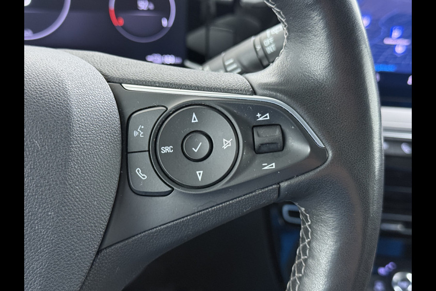 Opel Mokka-e Ultimate 50kWh 3-Fase Warmtepomp Adap.Cruise Stuur+Stoelverwarming Navi 360°Camera Ecc Apple Carplay Android Auto Pdc 11kw Laden SOH 88% Matrix Led Keyless Lmv DAB Lane Assist Privacy Glas Dealeronderhouden Origineel Nederlandse Auto Super Compleet!