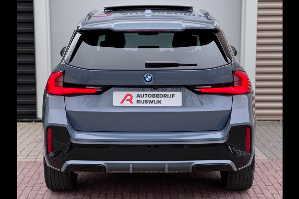 BMW X1 XDrive25e Pano/Memory/360/HuD/Sfeer