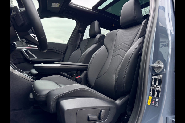 BMW X1 XDrive25e Pano/Memory/360/HuD/Sfeer