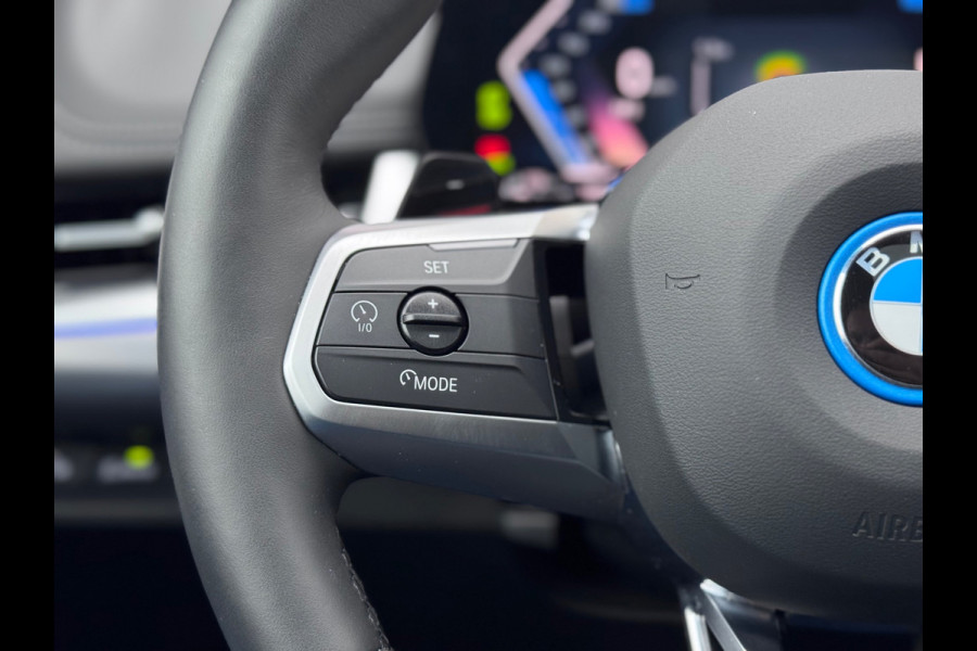 BMW X1 XDrive25e Pano/Memory/360/HuD/Sfeer