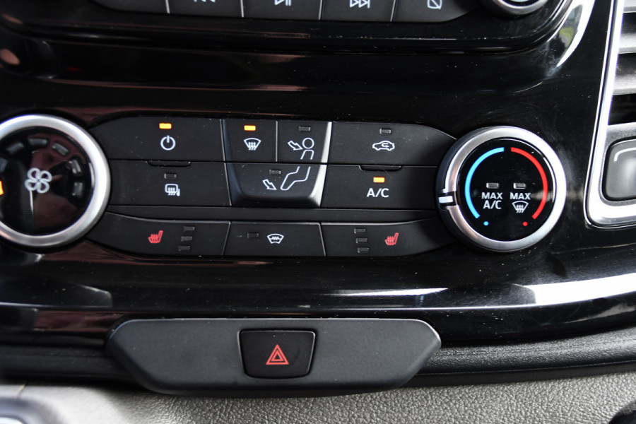 Ford Transit Custom 320 2.0 TDCI L2H1 Limited DC Raptor Edition Camera, Adaptieve Cruise, Carplay, 130PK, Automaat, PDC, 2 x Schuifdeur, Stoelverwarming, Uniek!