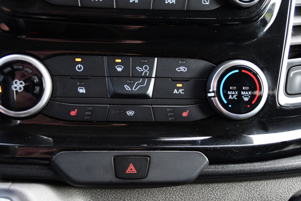 Ford Transit Custom 320 2.0 TDCI L2H1 Limited DC Raptor Edition Camera, Adaptieve Cruise, Carplay, 130PK, Automaat, PDC, 2 x Schuifdeur, Stoelverwarming, Uniek!