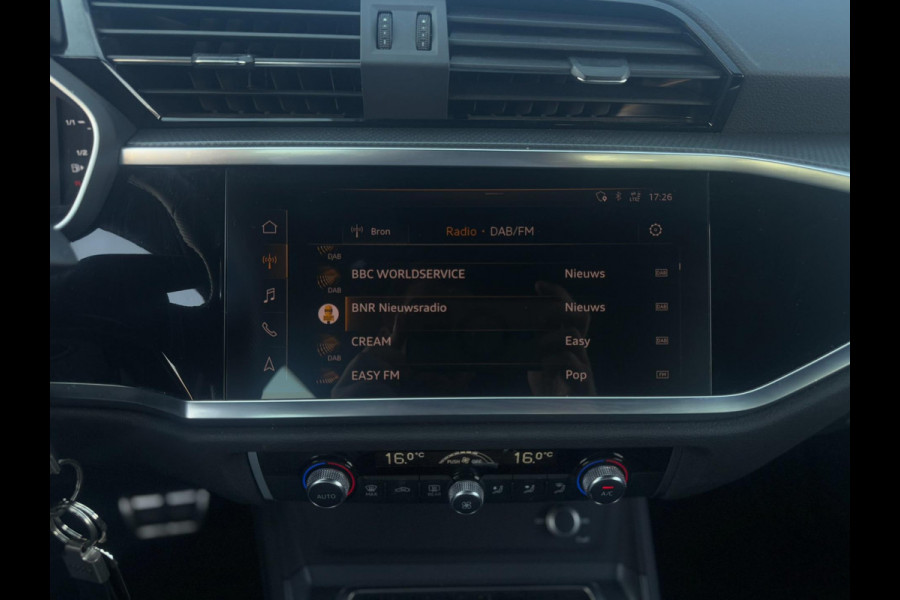 Audi Q3 35 TFSI 150PK|3x S Line|Black Optic| Virtual Cockpit| LED|Pano | Apple CarPlay|BTW Auto