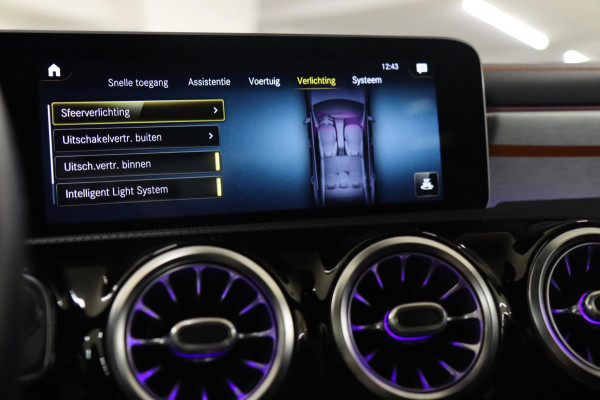 Mercedes-Benz CLA-Klasse 220 ORANJE Edition AMG Line PANO/BURM/LANEASSIST/SFEER/CAM/BOMVOLL