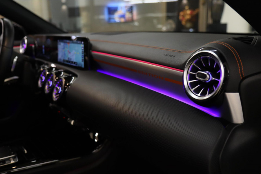 Mercedes-Benz CLA-Klasse 220 ORANJE Edition AMG Line PANO/BURM/LANEASSIST/SFEER/CAM/BOMVOLL