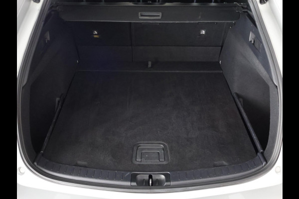 Toyota Corolla Touring Sports HYBRID 140 BI-TONE ACTIVE GARANTIE TOT 06-2033 NAVIGATIE . ACHTERUITRIJ CAMERA . KEYLESS START