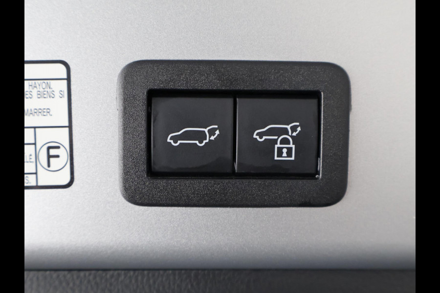 Toyota Corolla Cross HYBRID 140 DYNAMIC STYLEPACK BI-TONE GARANTIE 2035 CARPLAY NAVIGATIE.ELEKTRISCHE A.KLEP. CLIMA.CRUISE ETC