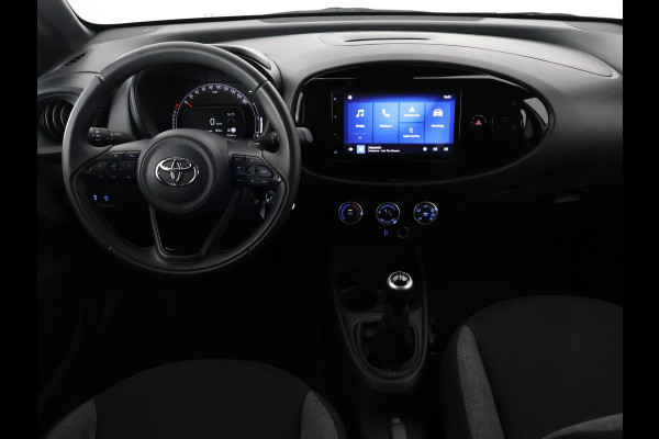 Toyota Aygo X 1.0 VVT-i Play 1e EIG SPECIAL EDITION GARANTIE 10-2034. CARPLAY NAVIGATIE. ADAPTIEVE CRUISE.