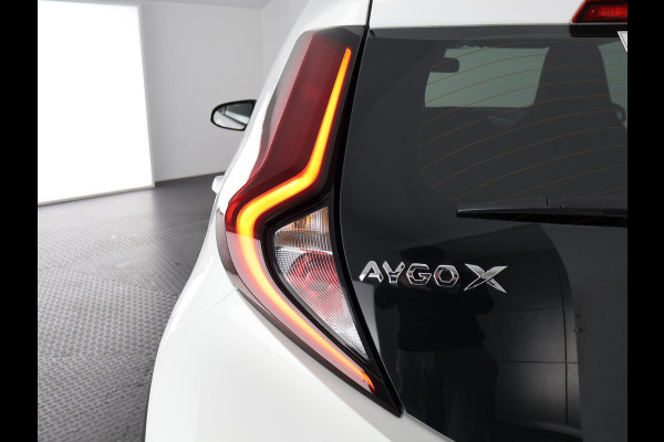 Toyota Aygo X 1.0 VVT-i Play 1e EIG SPECIAL EDITION GARANTIE 10-2034. CARPLAY NAVIGATIE. ADAPTIEVE CRUISE.