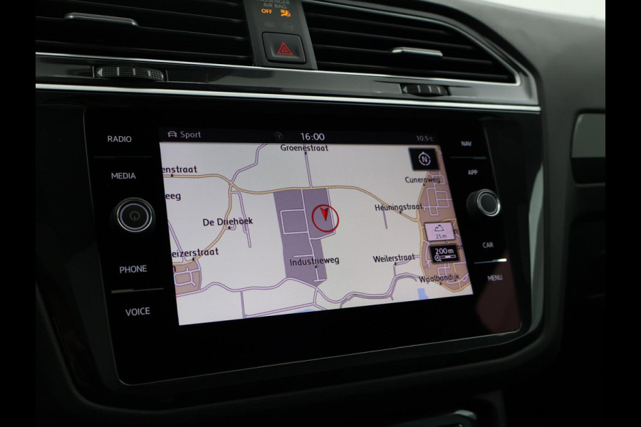 Volkswagen Tiguan 1.5 TSI ACT DSG R-LINE HIGHLINE + PANORAMA | 20 INCH | VIRTUAL | MASSAGE | ADAPTIVE | CAMERA