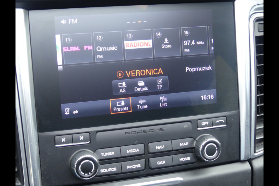 Porsche Macan 3.0 GTS Luchtvering/Pano/Trekhaak/Sportchrono