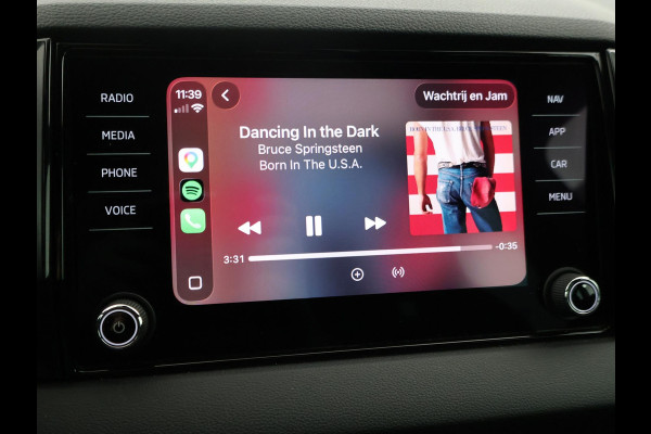 Škoda Karoq 1.5 TSI ACT 150 PK DSG SPORTLINE + CANTON AUDIO | STEEL GREY | CAMERA | 19 INCH | VIRTUAL | SFEER