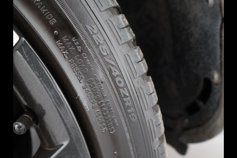 Škoda Karoq 1.5 TSI ACT 150 PK DSG SPORTLINE + CANTON AUDIO | STEEL GREY | CAMERA | 19 INCH | VIRTUAL | SFEER