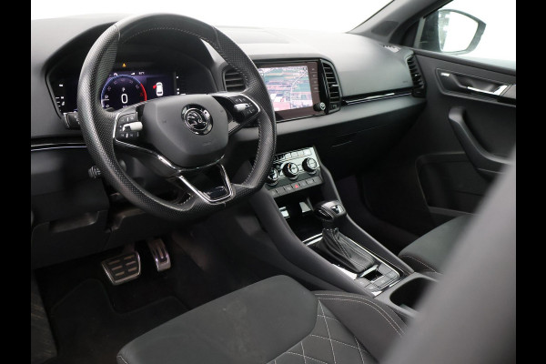 Škoda Karoq 1.5 TSI ACT 150 PK DSG SPORTLINE + CANTON AUDIO | STEEL GREY | CAMERA | 19 INCH | VIRTUAL | SFEER