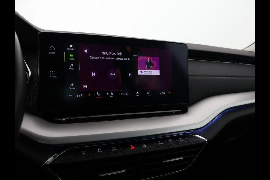 Škoda Octavia Combi 1.5 e-TSI HYBRID BUS.PLUS 150 PK 1e EIG AUTOMAAT SCHUIF/KANTEL PANORAMADAK.GROTE WEG KM !