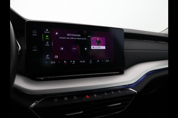 Škoda Octavia Combi 1.5 e-TSI HYBRID BUS.PLUS 150 PK 1e EIG AUTOMAAT SCHUIF/KANTEL PANORAMADAK.GROTE WEG KM !