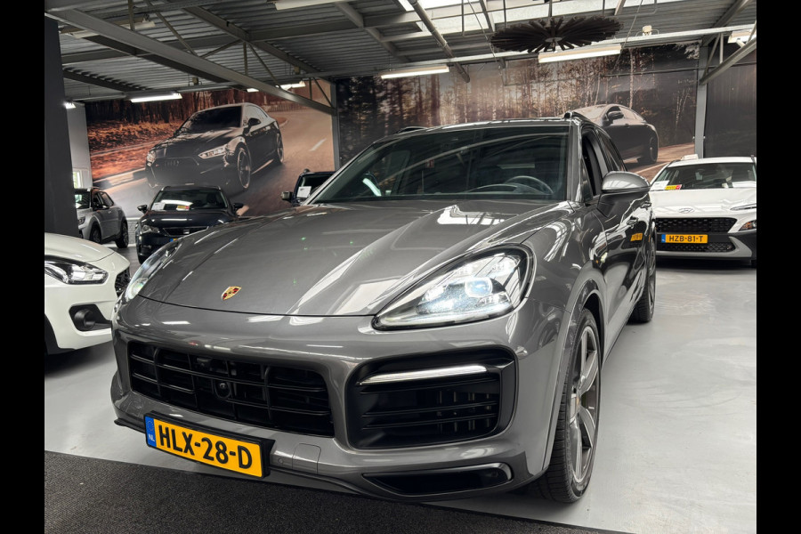Porsche Cayenne 3.0 E-Hybrid / Panorama / Sport