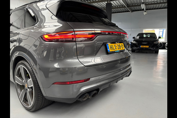 Porsche Cayenne 3.0 E-Hybrid / Panorama / Sport