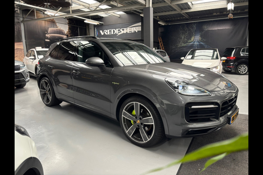 Porsche Cayenne 3.0 E-Hybrid / Panorama / Sport