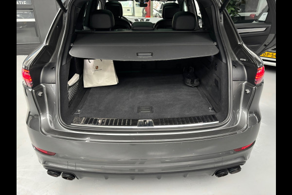 Porsche Cayenne 3.0 E-Hybrid / Panorama / Sport
