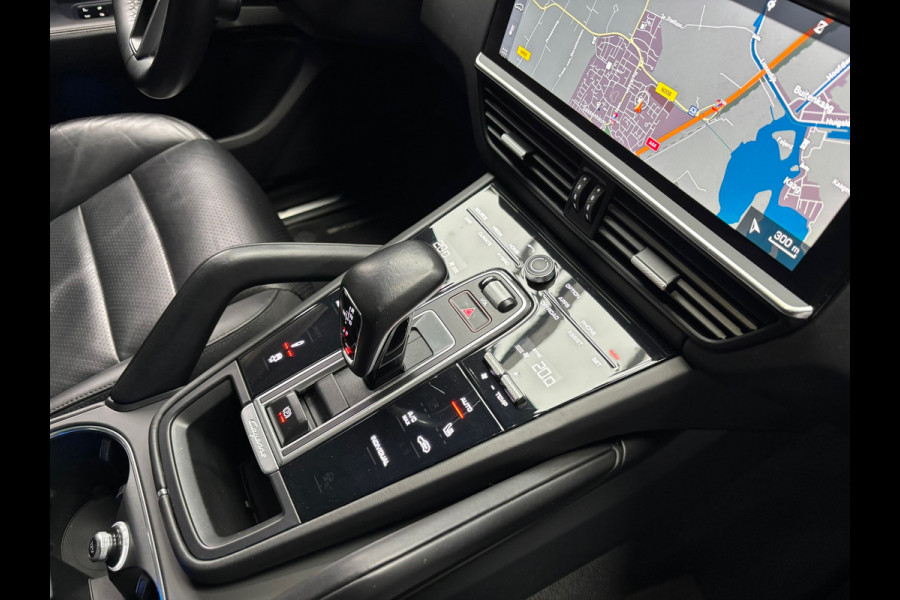 Porsche Cayenne 3.0 E-Hybrid / Panorama / Sport