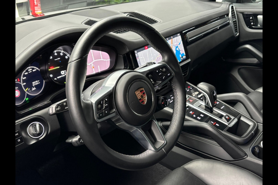 Porsche Cayenne 3.0 E-Hybrid / Panorama / Sport
