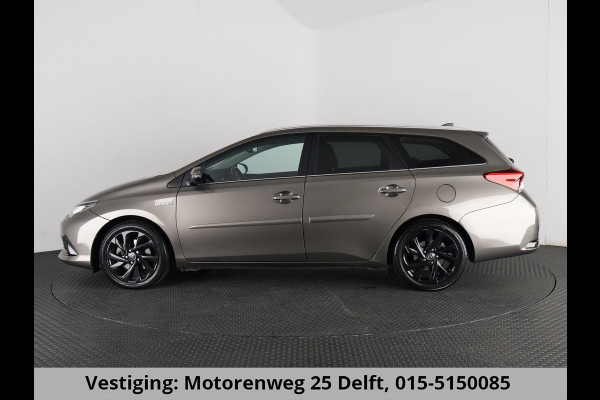 Toyota Auris Touring Sports 1.8 Hybrid Dynamic CAMERA . FULL MAP NAV . KEYLESS START/STOP . CRUISE CONTROL