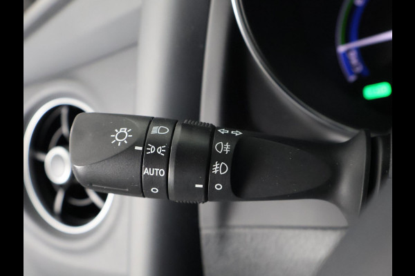 Toyota Auris Touring Sports 1.8 Hybrid Dynamic CAMERA . FULL MAP NAV . KEYLESS START/STOP . CRUISE CONTROL