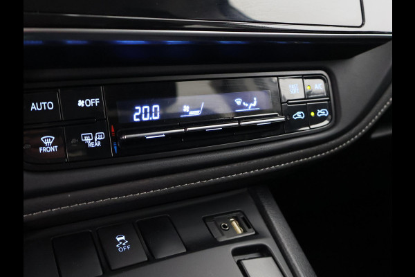 Toyota Auris Touring Sports 1.8 Hybrid Dynamic CAMERA . FULL MAP NAV . KEYLESS START/STOP . CRUISE CONTROL